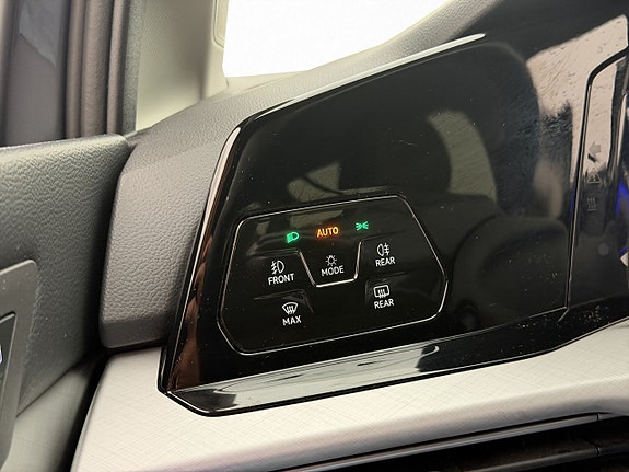 Volkswagen Golf Alltrack 28 of 30