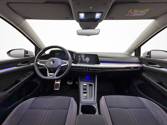 Volkswagen Golf Alltrack 16 of 30