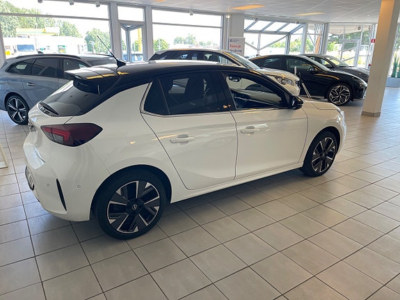 Opel Corsa-e 4 of 5
