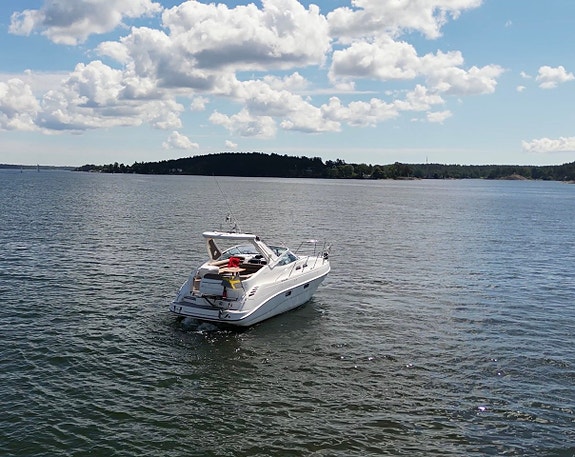 KOMMANDE Sealine S34 - 2x Volvo Penta D4-225 4 of 5