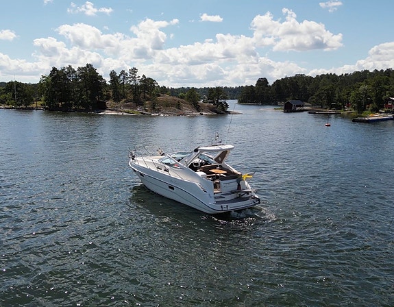 KOMMANDE Sealine S34 - 2x Volvo Penta D4-225 3 of 5
