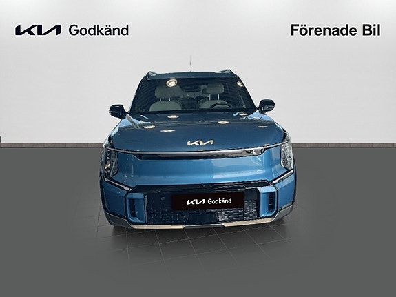 Kia EV9 2 of 5