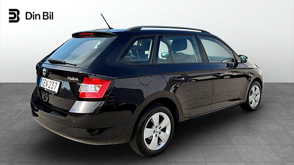 Skoda Fabia 13 of 16