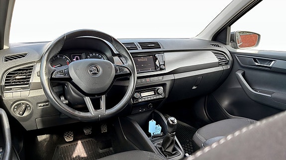 Skoda Fabia 10 of 16