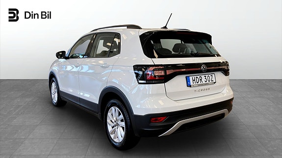 Volkswagen T-Cross 3 of 13