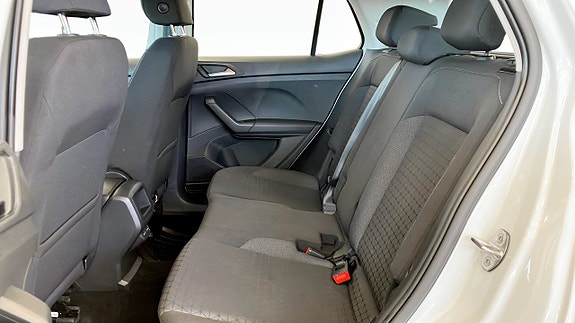 Volkswagen T-Cross 11 of 12