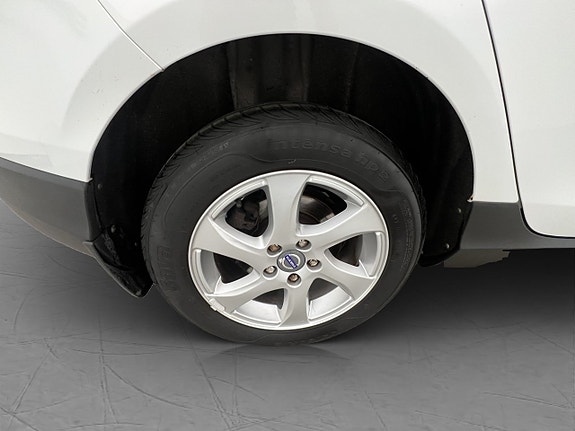 Volvo V40 Cross Country 29 of 30