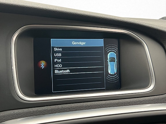 Volvo V40 Cross Country 19 of 30