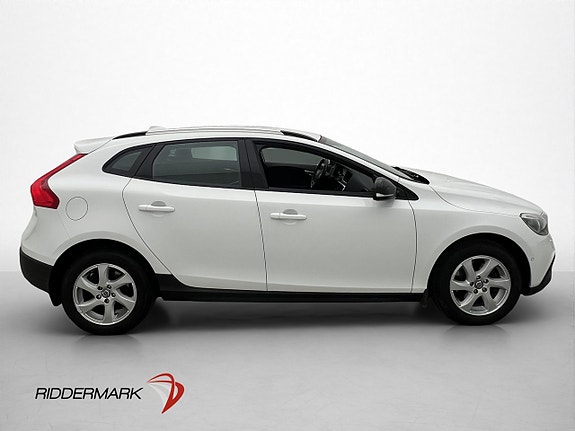 Volvo V40 Cross Country 4 of 30