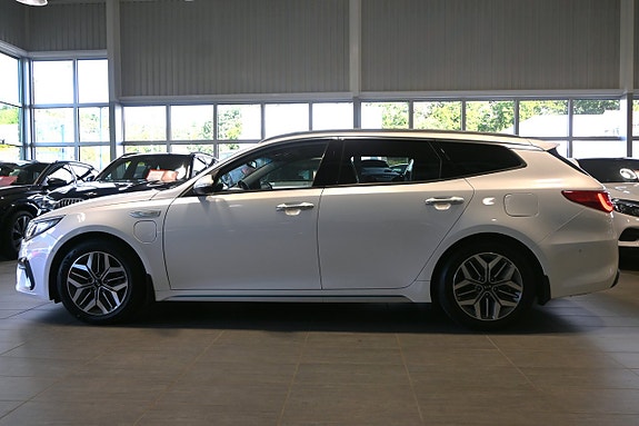 Kia Optima 2 of 5