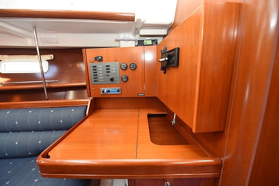 Beneteau Oceanis Clipper 343 15 of 23