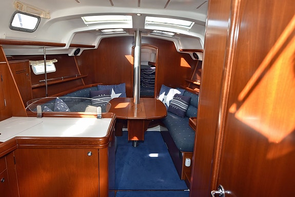 Beneteau Oceanis Clipper 343 19 of 23