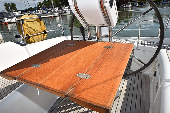 Beneteau Oceanis Clipper 343 7 of 23