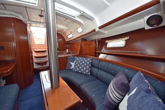 Beneteau Oceanis Clipper 343 18 of 23