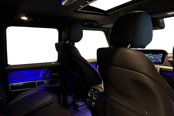 Mercedes-Benz G580 18 of 25