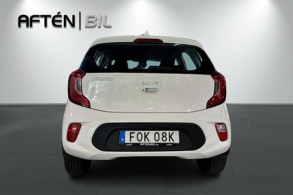 Kia Picanto 9 of 26