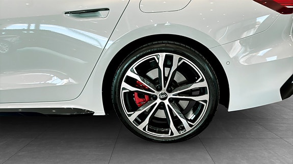 Audi A5 6 of 19