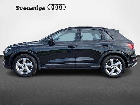 Audi Q3 4 of 5
