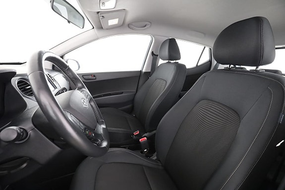 Hyundai i10 11 of 30