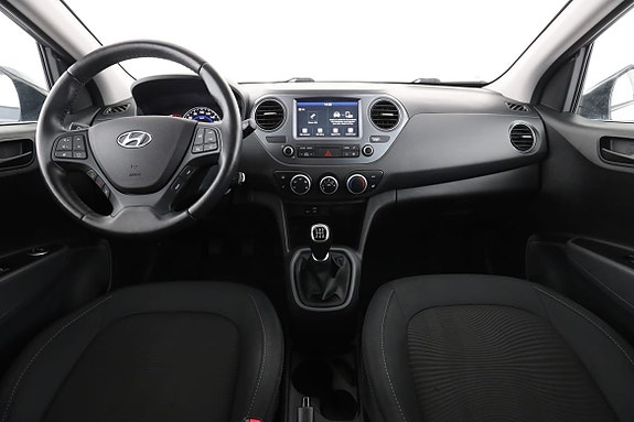 Hyundai i10 13 of 30