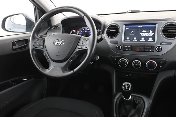 Hyundai i10 14 of 30