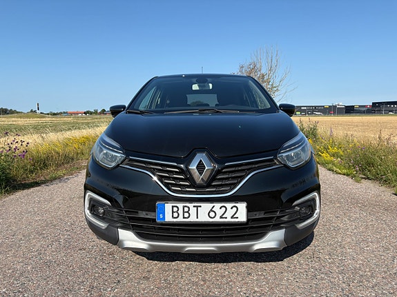 Renault Captur 2 of 5