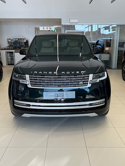 Land Rover Range Rover 2 of 5