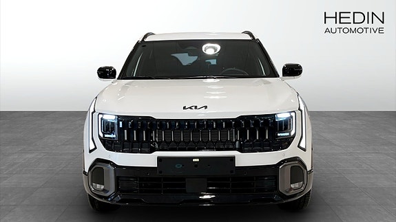 Kia Seltos 2 of 5