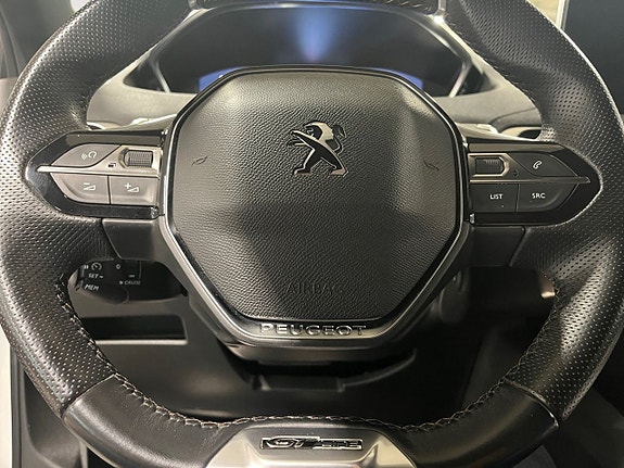 Peugeot 3008 13 of 21