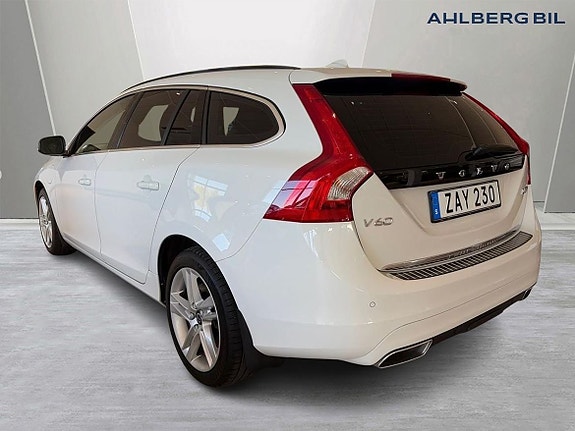 Volvo V60 3 of 15