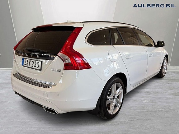 Volvo V60 5 of 15