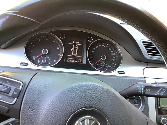 Volkswagen Passat 5 of 5