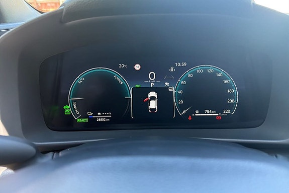 Toyota C-HR 16 of 21