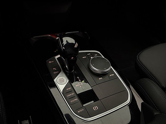 BMW 118i 23 of 30
