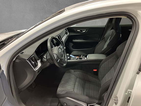 Volvo V60 5 of 5