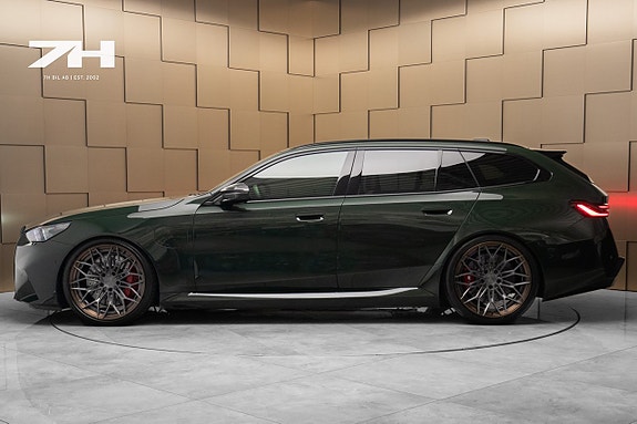 BMW M5 2 of 5