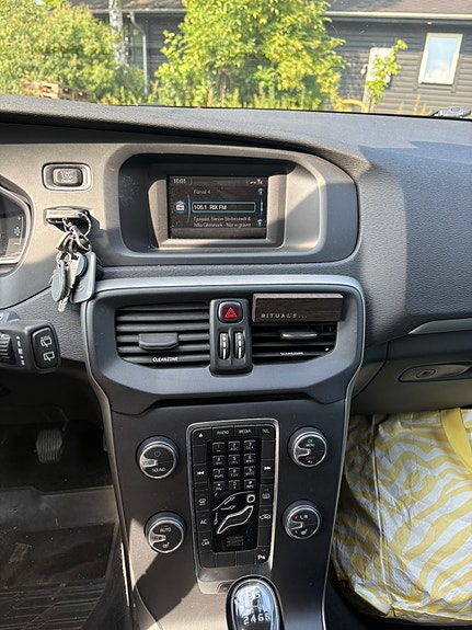 Volvo V40 5 of 5