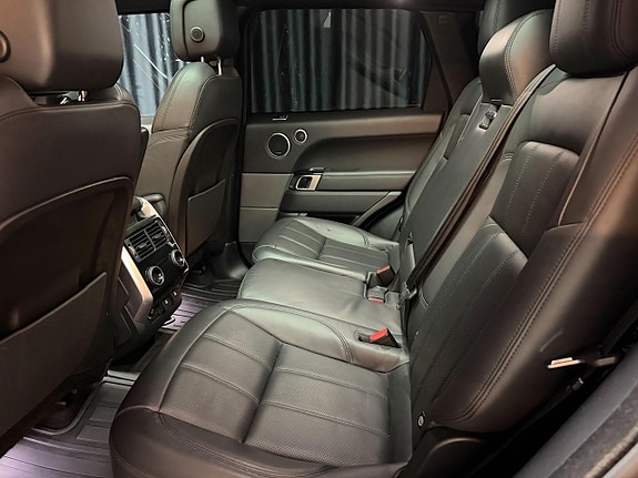 Land Rover Range Rover Sport 8 of 9