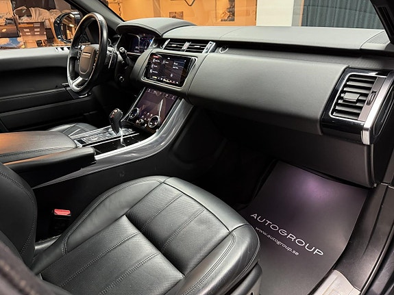 Land Rover Range Rover Sport 7 of 9