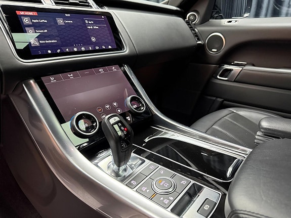 Land Rover Range Rover Sport 9 of 9