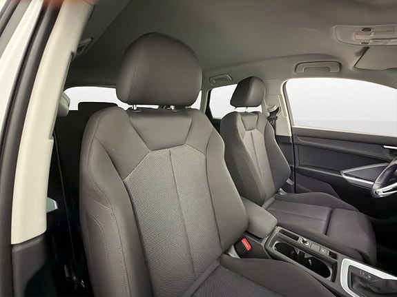 Audi Q3 15 of 30