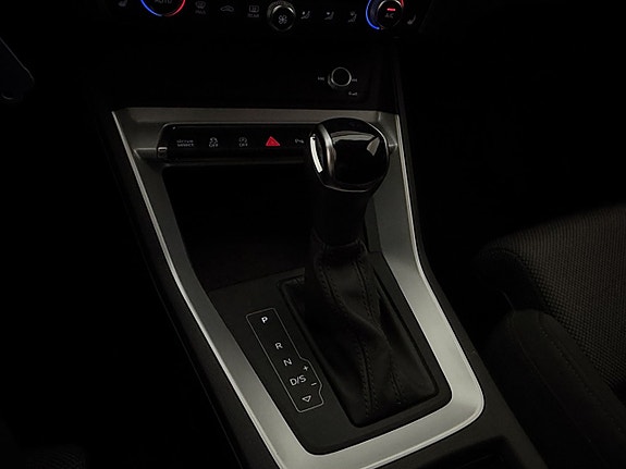 Audi Q3 22 of 30