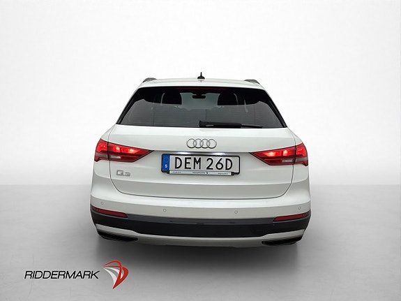 Audi Q3 6 of 30