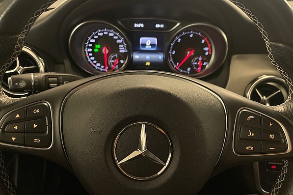 Mercedes-Benz GLA180 d 12 of 23