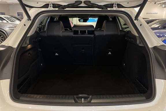 Mercedes-Benz GLA180 d 21 of 23