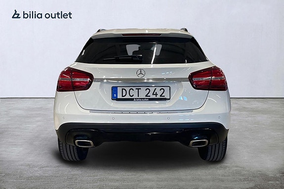Mercedes-Benz GLA180 d 7 of 23