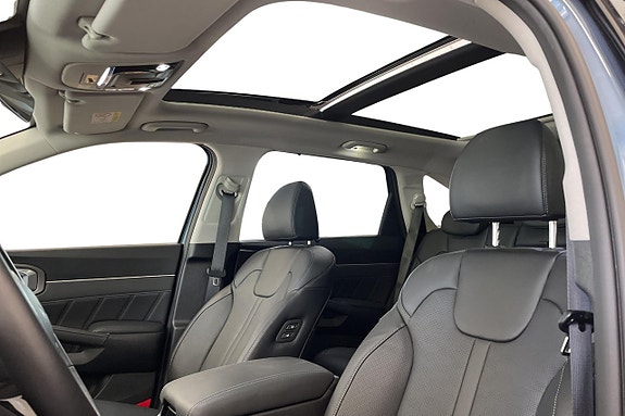 Kia Sorento 21 of 25