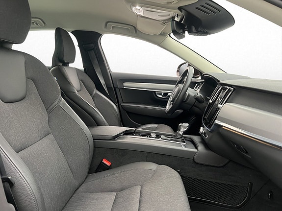 Volvo S90 23 of 30