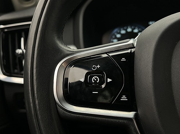 Volvo S90 12 of 30