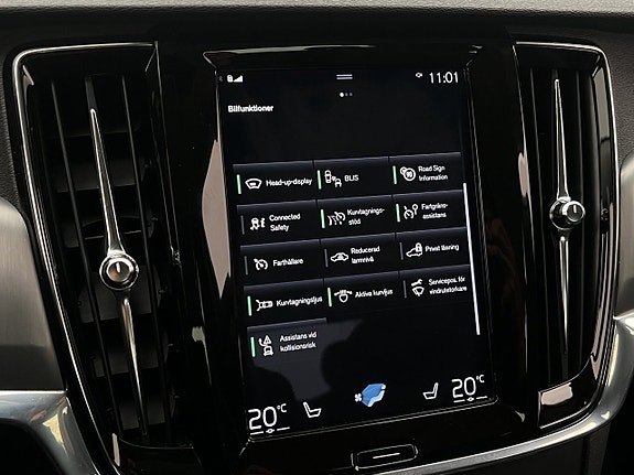 Volvo S90 18 of 30